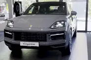 Shorts video Porsche Cayenne Coupe Base