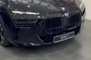 Shorts video BMW 7 Series M Package