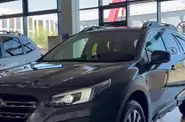 Shorts video Subaru Outback Touring