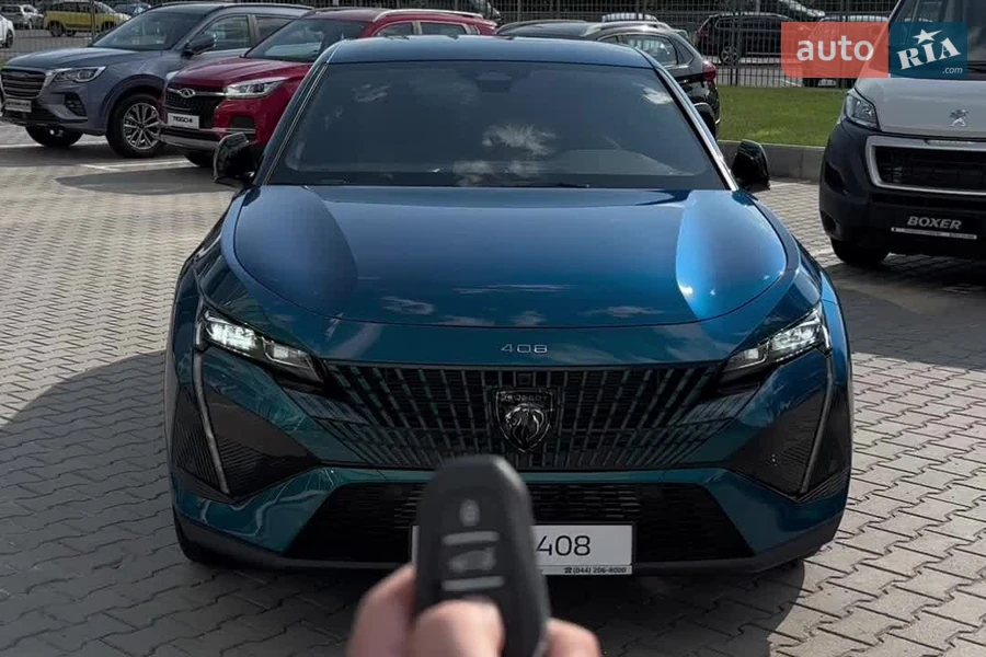 Peugeot 408 - відеоповідомлення