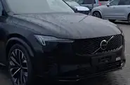 Shorts video Volvo XC90 Ultra Dark