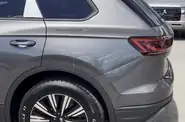 Shorts video Volkswagen Touareg Silver