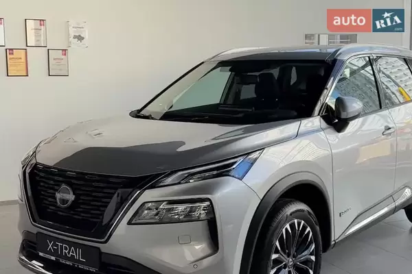 Відчути Nissan X-Trail