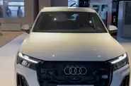 Shorts video Audi Q7 S-Line