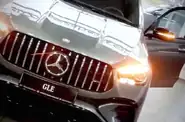 Shorts video Mercedes-Benz GLE-Class AMG Line