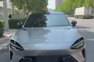 Shorts video Xiaomi YU7 Max