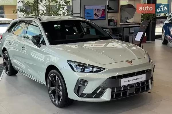 Відчути Cupra Leon