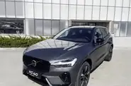 Shorts video Volvo XC60 Plus Dark