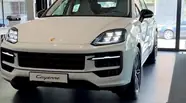 Shorts video Porsche Cayenne Coupe Black Edition