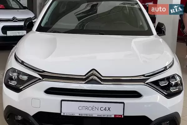 Відчути Citroen C4 X