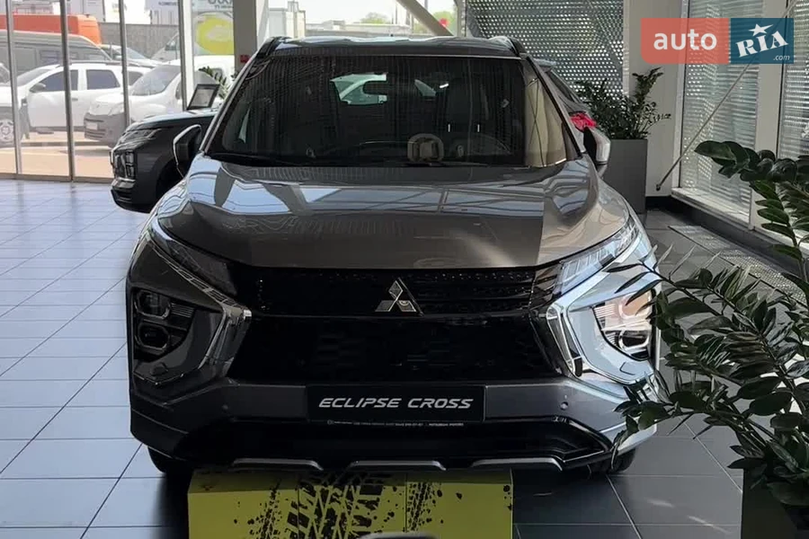 Mitsubishi Eclipse Cross - відеоповідомлення
