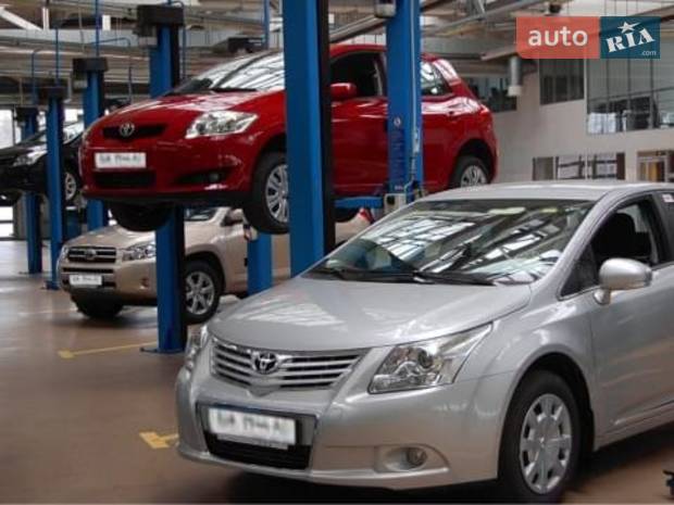 Автосаміт на Столичному Автосаміт на Столичному