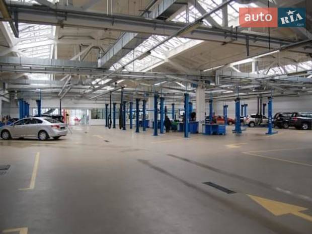 Автосаміт на Столичному Автосаміт на Столичному