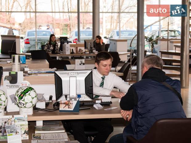 Автоцентр "Прага Авто на Кільцевій" Автоцентр "Прага Авто на Кільцевій"